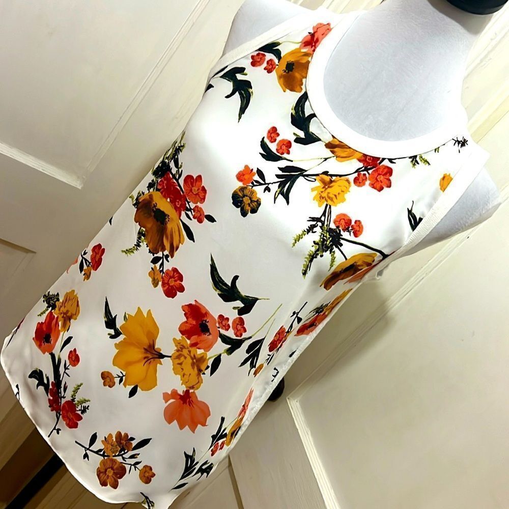 Flawless Ann Taylor Loft Outlet Sleeveless Floral Blouse - Perfect Fall Colors!